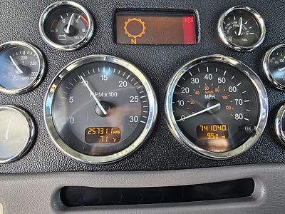 2017 Peterbilt 389