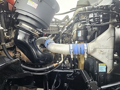 2018 WST 4700SF