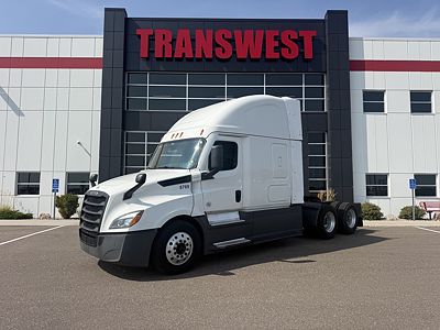 2021 Freightliner CASCADIA 126