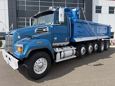 2022 WST 4700SF