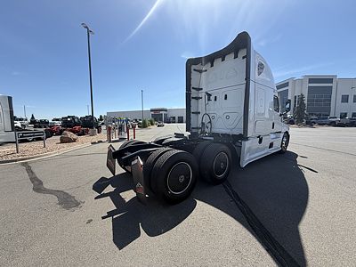 2024 Freightliner PT126SLP