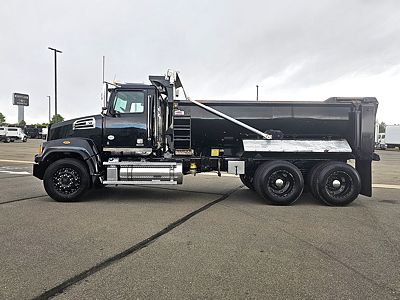 2018 WST 4700SF