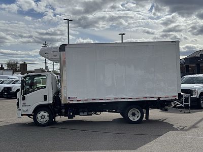 2025 Isuzu NRR