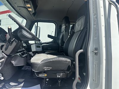 2015 Freightliner M2 106