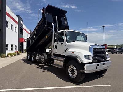 2027 Freightliner 114SD