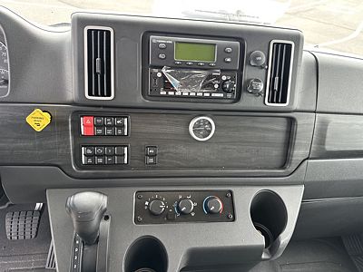 2025 Freightliner M2106