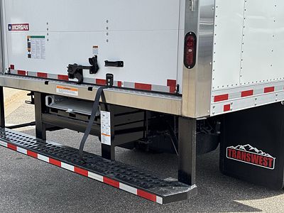 2025 Isuzu NRR GAS