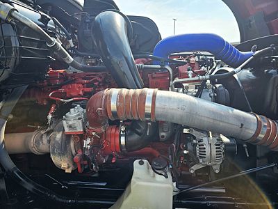 2023 Peterbilt 579