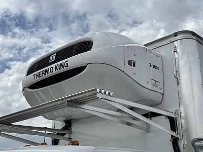 2025 Freightliner M2106