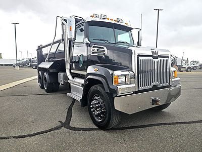 2018 WST 4700SF