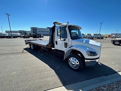 2027 Freightliner M2106