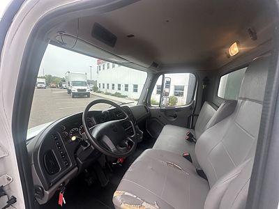 2020 Freightliner M2 106