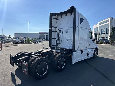 2024 Freightliner PT126SLP