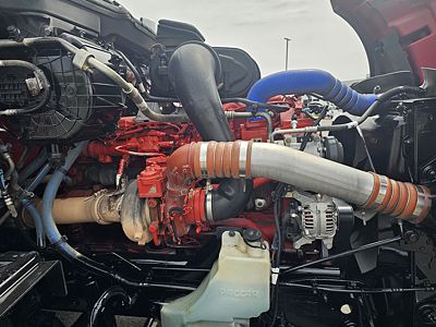 2023 Peterbilt 579