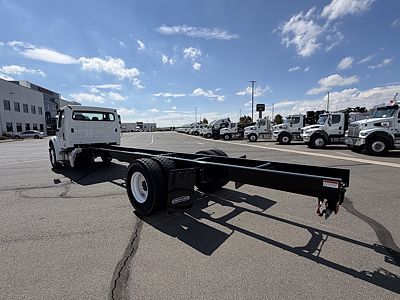 2027 Freightliner M2106