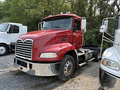 2014 Mack PINNACLE