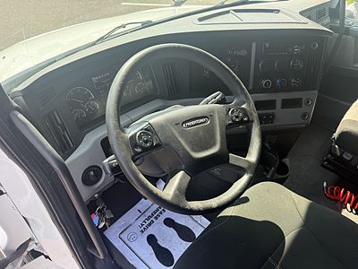 2021 Freightliner CASCADIA 126