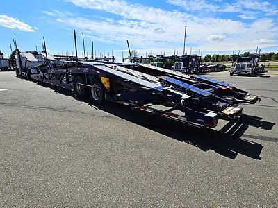 2023 Peterbilt 389