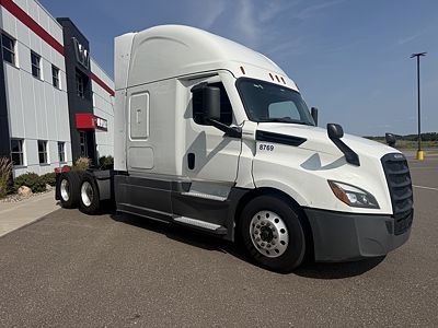 2021 Freightliner CASCADIA 126
