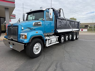 2019 WST 4700SF