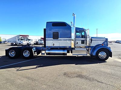 2026 Kenworth W900