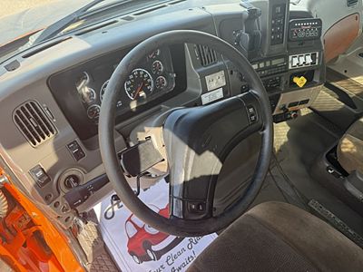 2002 Sterling M7500