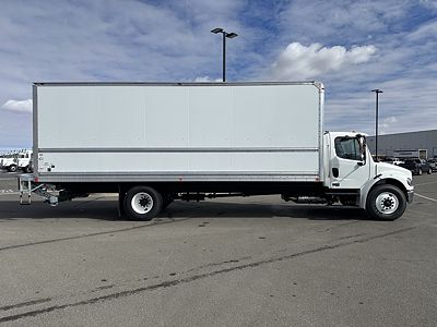 2025 Freightliner M2106