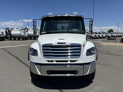 2026 Freightliner M2106