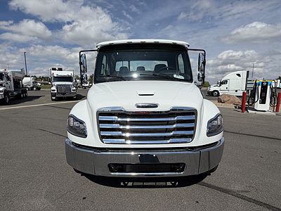2027 Freightliner M2106