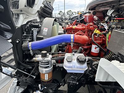 2025 Freightliner M2106