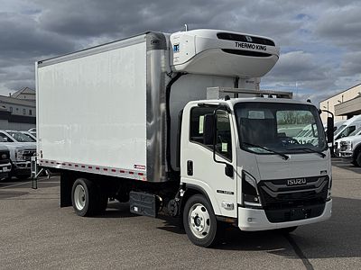 2025 Isuzu NRR