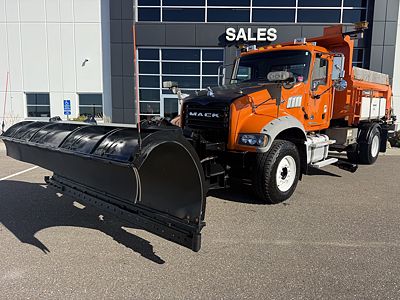 2016 Mack Granite