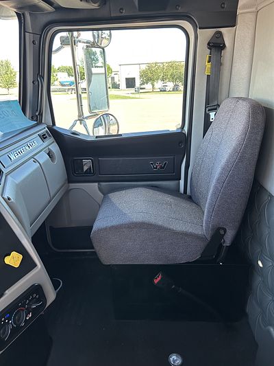 2020 Western Star 4700SB
