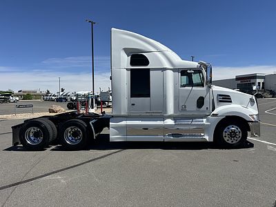 2022 WST 5700XE SLP 