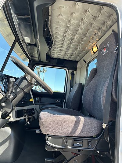 2020 Western Star 4700SB