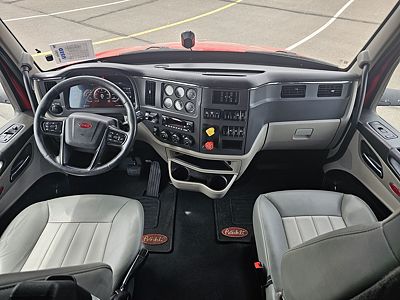 2023 Peterbilt 579