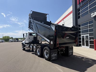 2027 Freightliner 114SD
