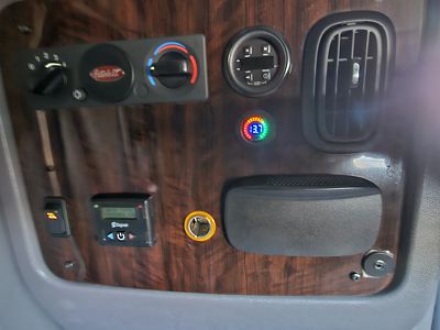 2020 Peterbilt 389