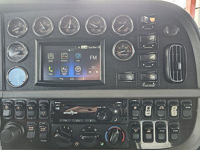 2020 Peterbilt 389