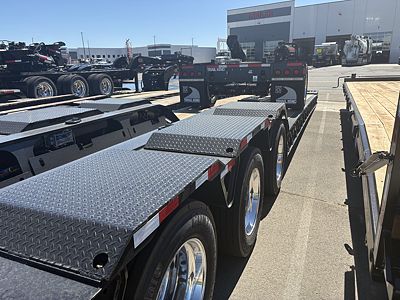 2027 Trail King TK110HDG-Advantage