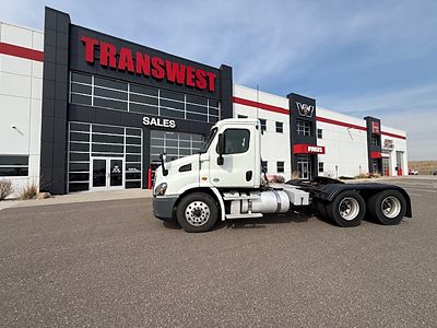 2020 Freightliner CA113DC
