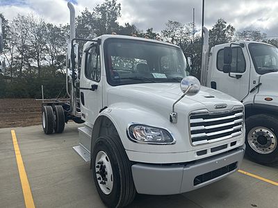 2026 Freightliner M2106