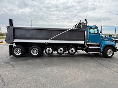 2019 WST 4700SF