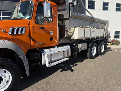 2014 Mack Granite