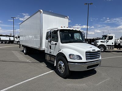2025 Freightliner M2106