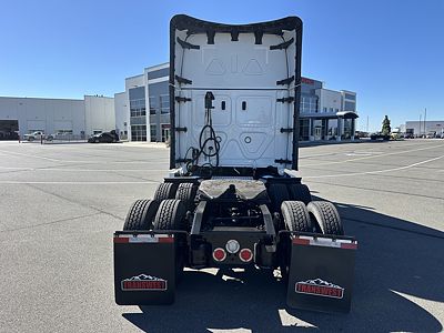 2024 Freightliner PT126SLP