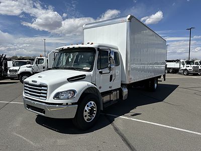 2025 Freightliner M2106