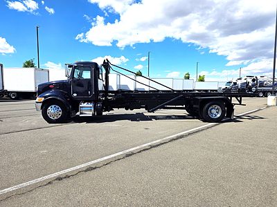 2022 Peterbilt 337