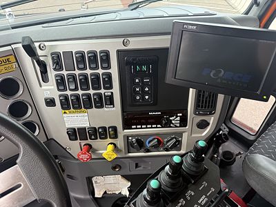 2017 Mack Granite