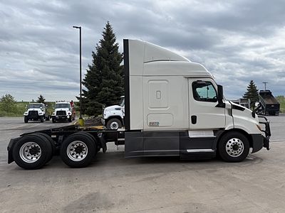2019 Freightliner CASCADIA